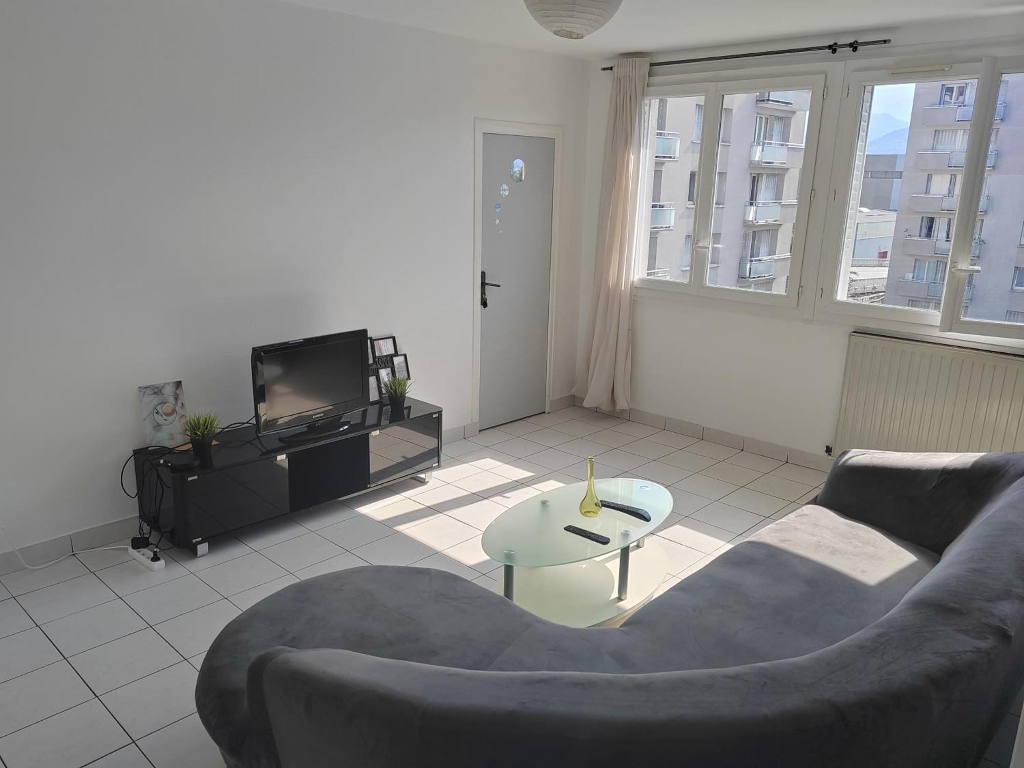 Une Chambre Dans Appartement Partage, Grenoble A 8 Min Du Centre-Ville Exterior photo